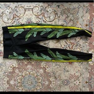Ultracor SoulCycle Green Palm Leggings Size Medium